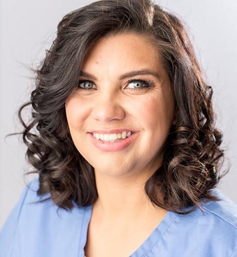 Negocio Abq Dentistry And Wellness