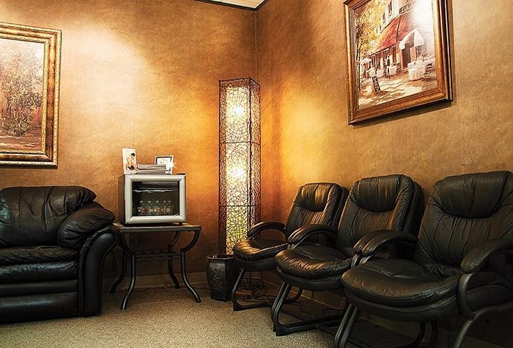 Negocio Boyles General Dentistry & Implant Center