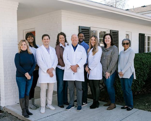 Negocio Brookside Cosmetic & Family Dental