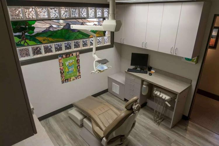 Negocio Cascadia Family Dental