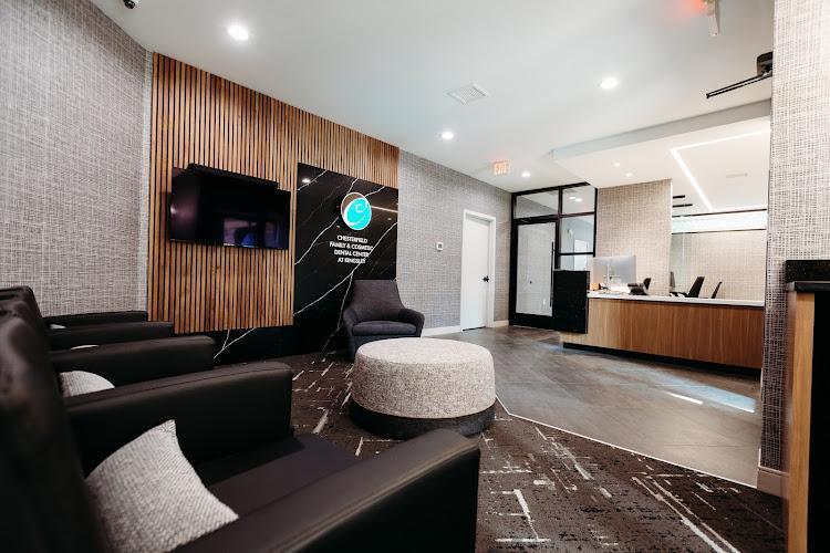 Negocio Chesterfield Family & Cosmetic Dental Center At Kingsley