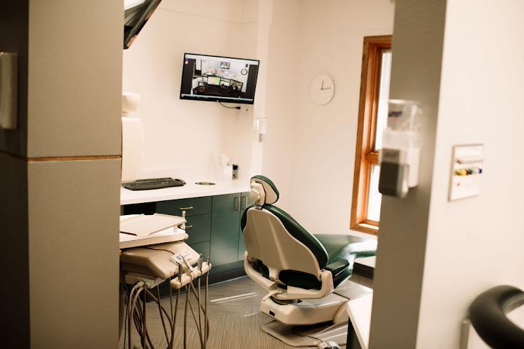 Negocio Core Dental Care - Dr. Kurt Ericksen, Dmd
