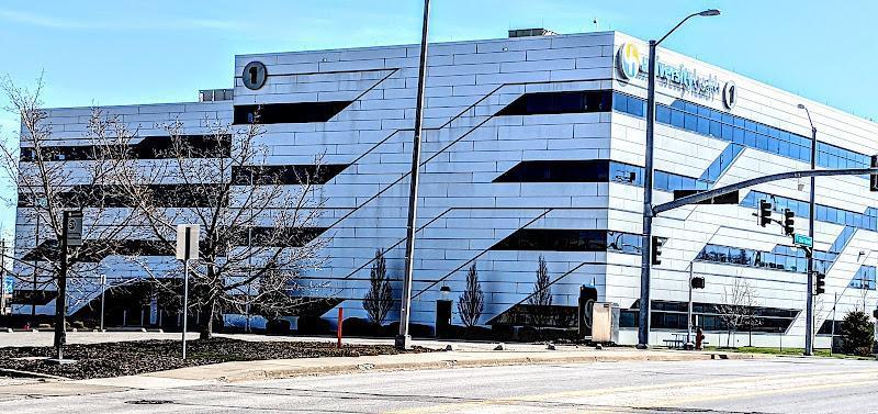 Negocio Cosmetic & Implant Dentistry Kansas City