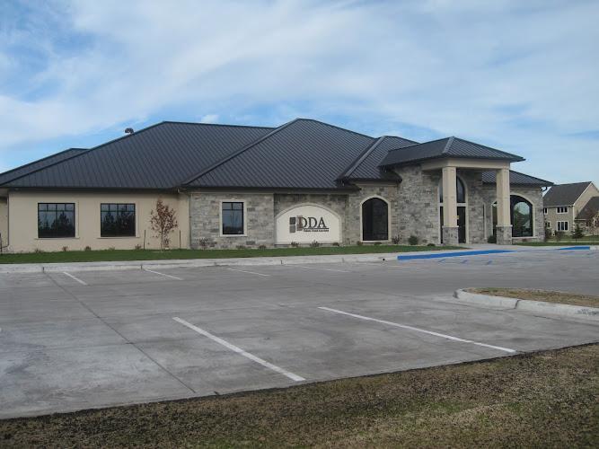 Negocio Dakota Dental Associates