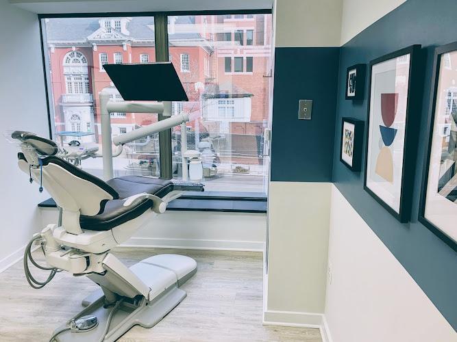 Negocio District Dental Group Of Dc