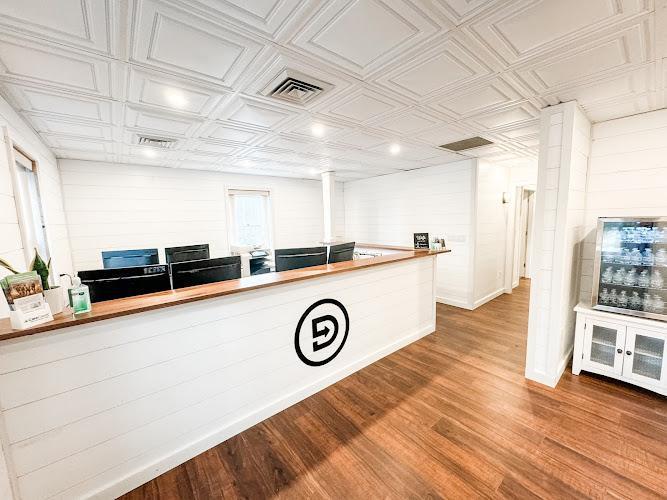 Negocio Downeast Oral Surgery