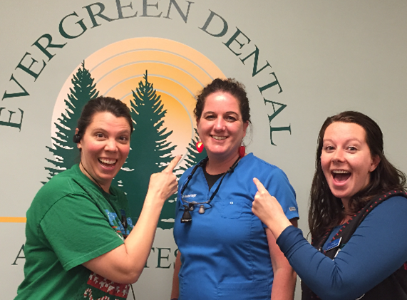 Negocio Evergreen Dental Associates