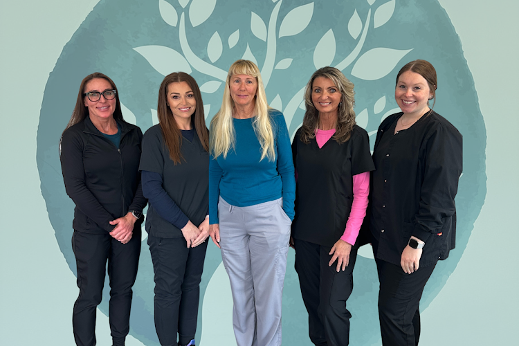 Negocio Hidden Ravines Dental – Dr. Janet Wolery, Dmd