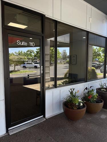 Negocio Jonathan Cook Dds (Center Street Dental)