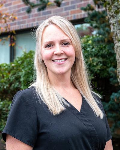 Negocio Laurelwood Dental