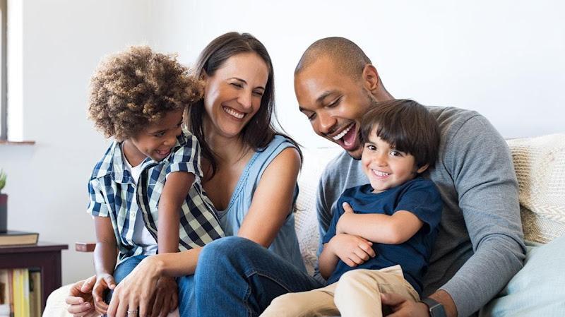 Negocio Legacy Dental Care: Brandon Cousins, Dds