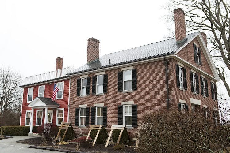 Negocio Maple Brook Family & Cosmetic Dentistry