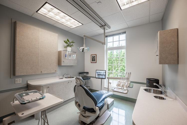 Negocio Midcoast Family Dentistry