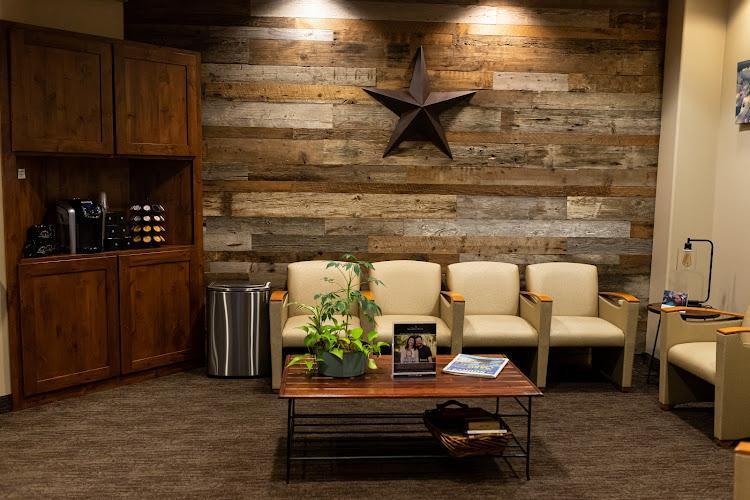 Negocio Mill Point Dental Center