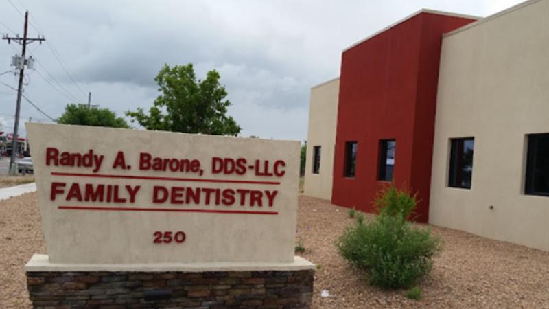 Negocio Randy A. Barone Dds - Llc