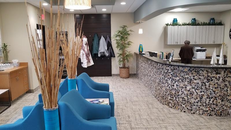 Negocio River Ridge Dentistry: Helmus Jeffrey Dds