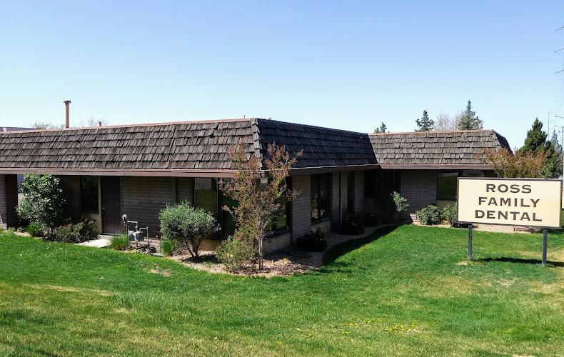 Negocio Ross Family Dental