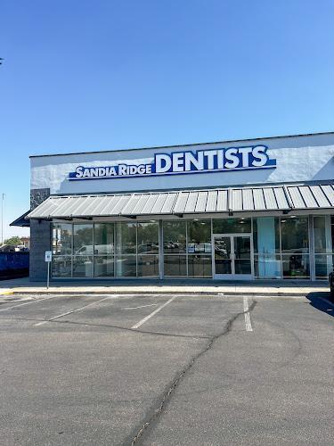 Negocio Sandia Ridge Dentists