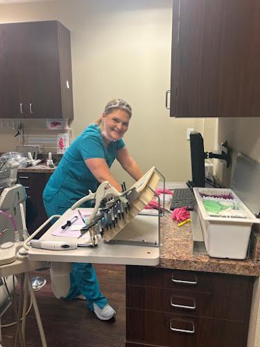 Negocio Wyoming Cosmetic & Family Dental