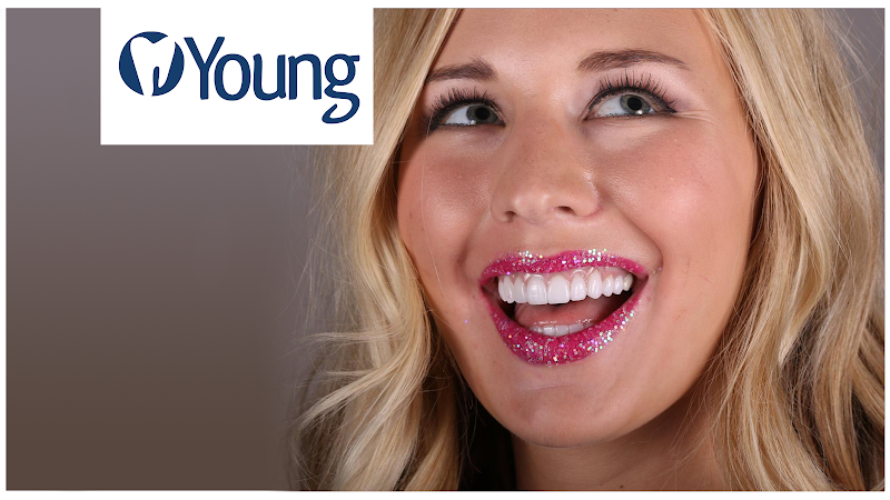 Negocio Young Family & Cosmetic Dentistry